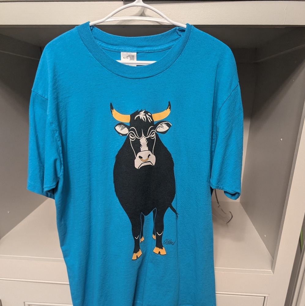 Angry Bull Men's XL blue 100% cotton t shirt front and back pic of bull